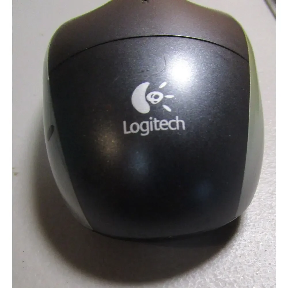 Logitech Wireless Mouse Model M215 Optical Movement Black and Gray NO DONGLE
